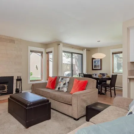 Snowcreek I 33 Villa